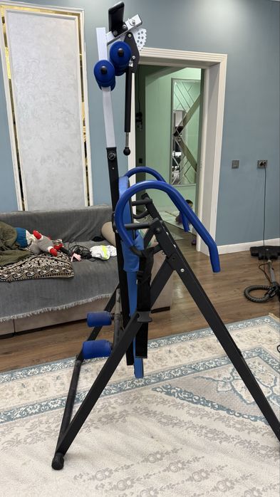 Продам инверсенный стол.