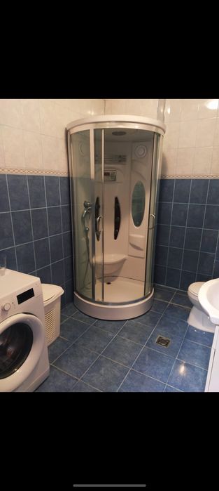 Inchiriez apartament Ared Uta