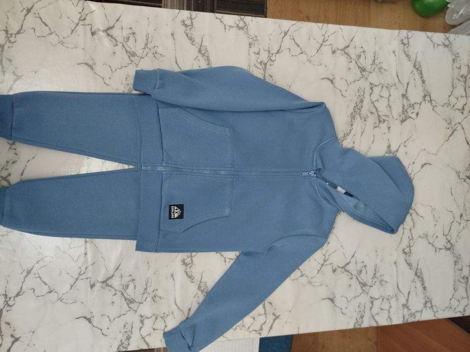 Продам детские вещи и обувь