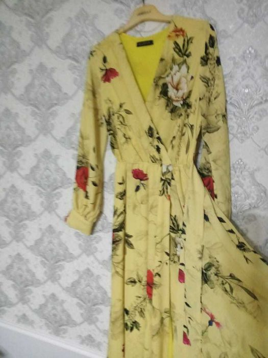 Вечернее  женское платье