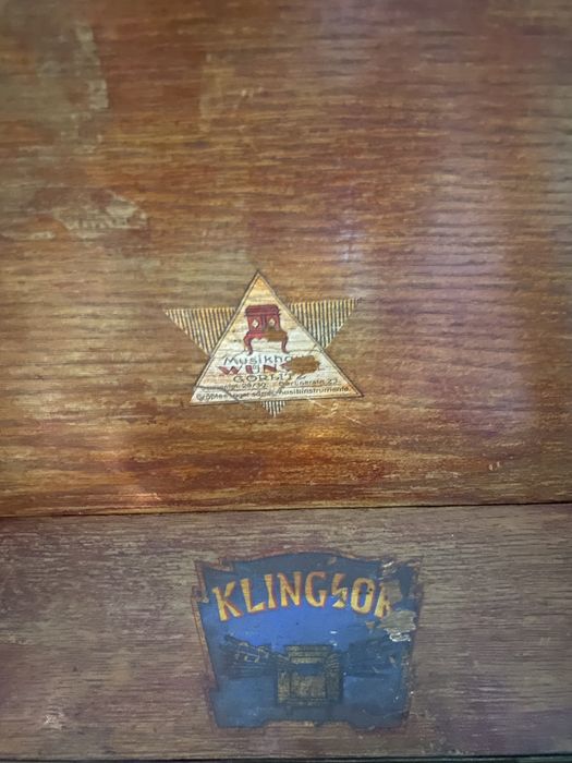 Граммофон кабинетный