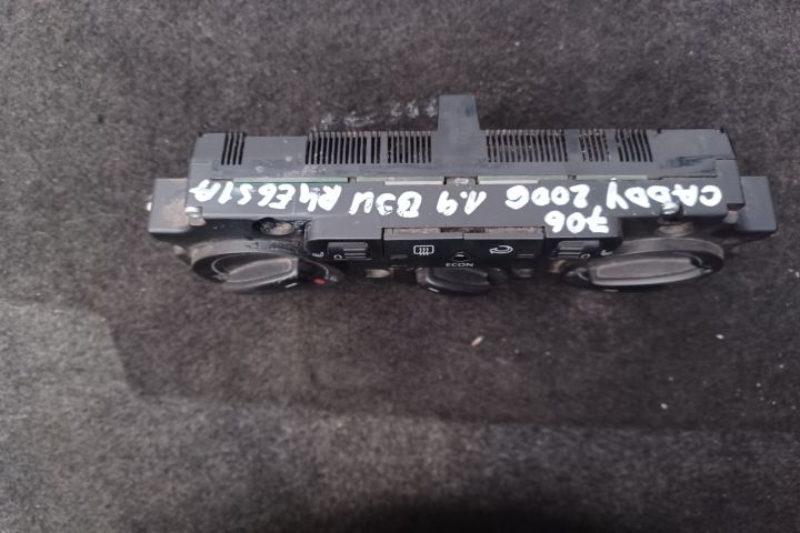 Comanda AC 1K0820047DQ 5HB008719 1K0820047DQ 5HB008719 Volkswagen VW