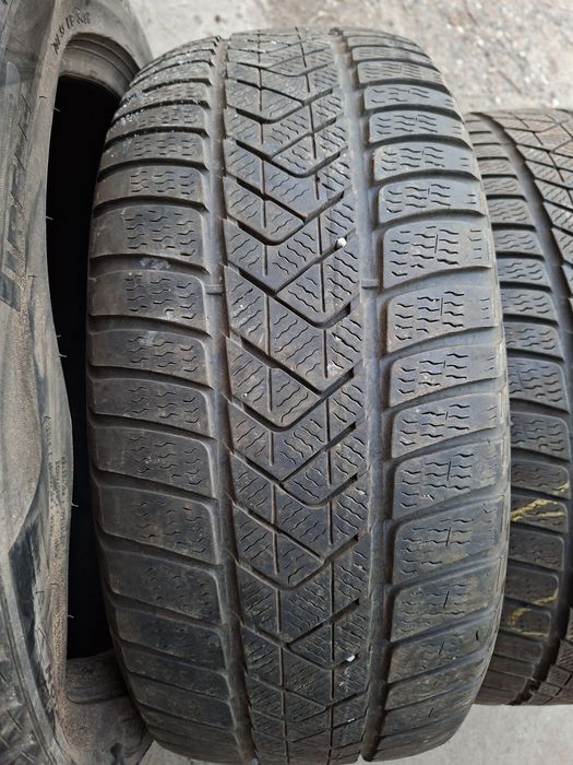 Продам шины. 235/45/18 пирелли