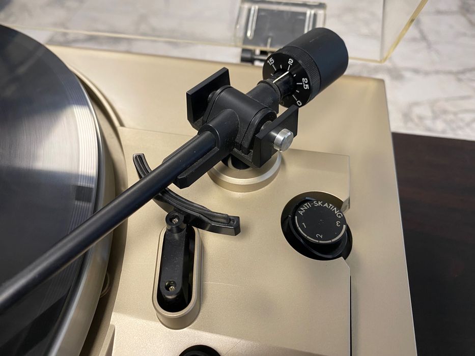 Грамофон Marantz