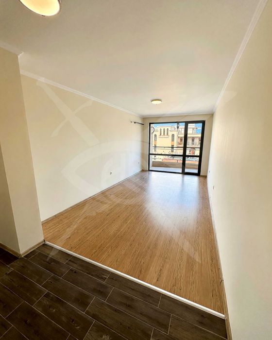Продава се Двустаен апартамент в к.к. Слънчев бряг - 74 кв.м за 1800 €/кв.м - Снимка #2