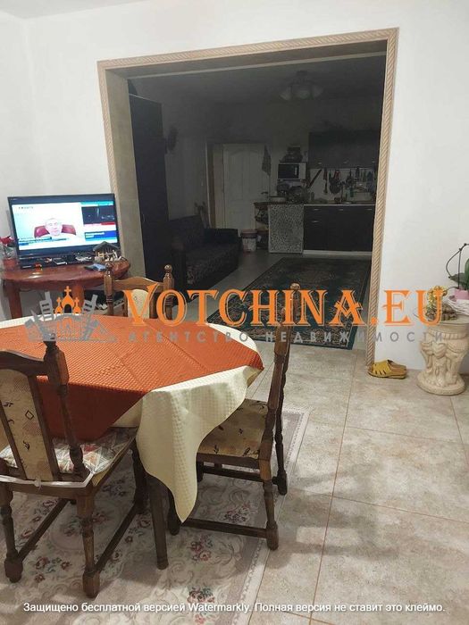 Двуетажна къща в с. Славеево / Добрич