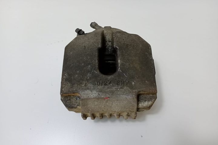 Etrier  dreapta fata BMW Seria 3 E90/E91/E92/E93