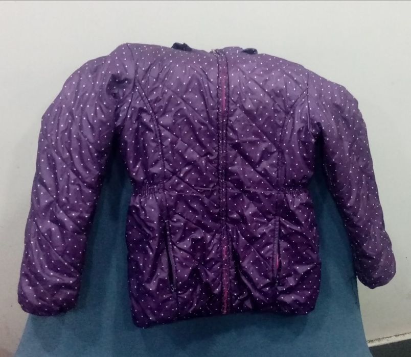 Куртка на девочку, от 3х лет.