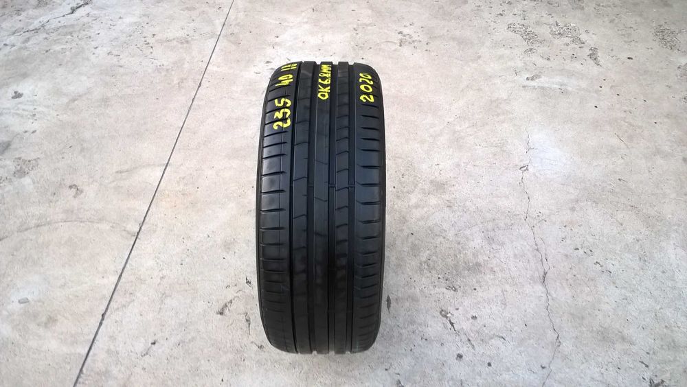 O anvelopa vara 235 40 18 pirelli p zero PZ4 profil 6,8 mm dot 2020