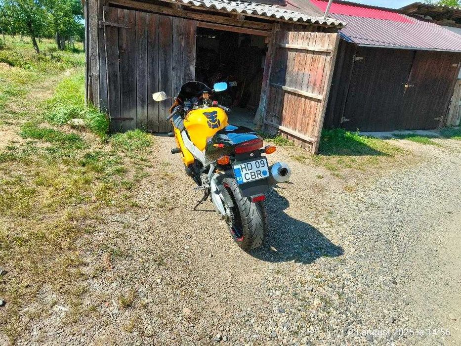 Vand doua Honda  CBR
