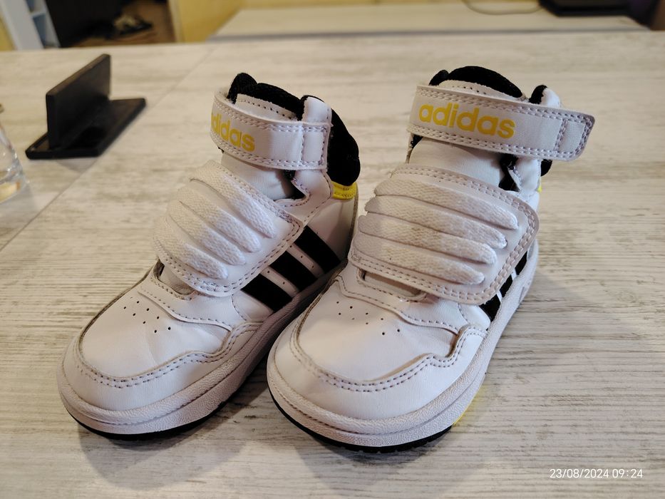 Високи маратонки Адидас