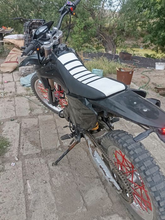 Эндуро 250 кубов