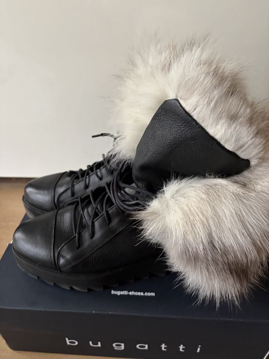 Боти естествена кожа и лисица и шапка сребърна лисица