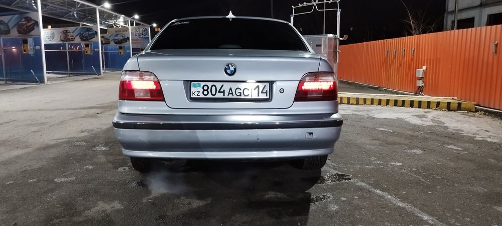 Продам БМВ е39  каждый день езду