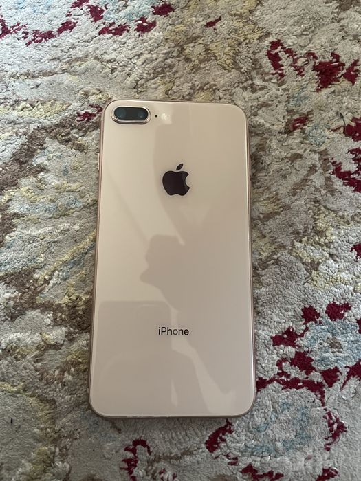 iPhone 8 Plus 64Gb 75% sotiladi!