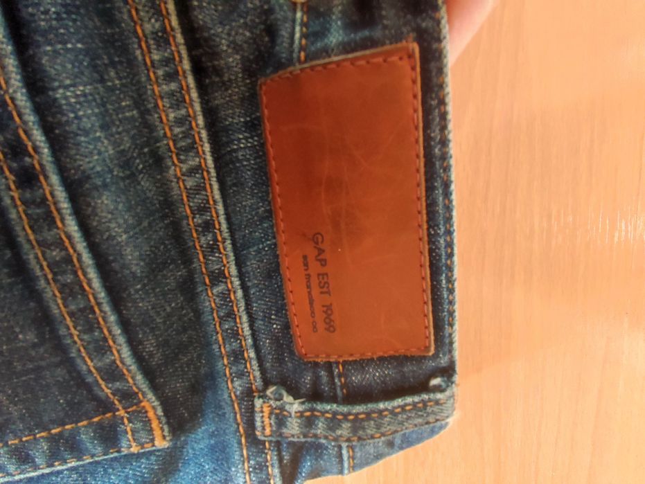 Дънки GAP номер 26 на 30 два пъти слагани