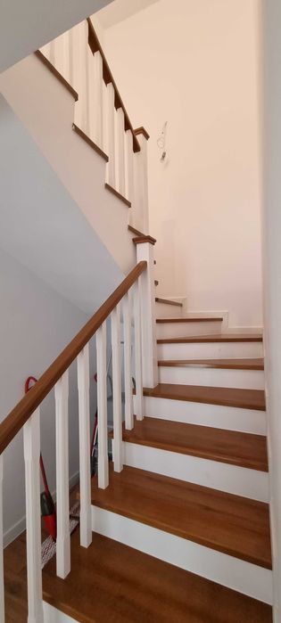 Trepte din lemn scari din lemn