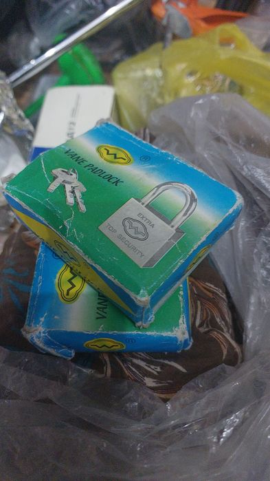 Замки навесные для дверей