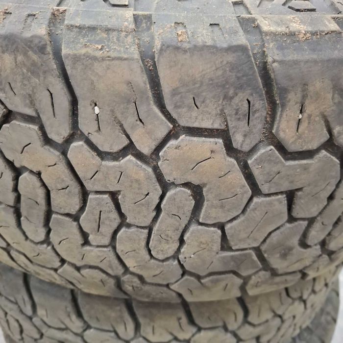 Шины, 4 шт, 265/65 17