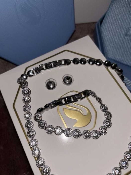 Set Swarovski Angelic Argintiu - Colier/Bratara/Cercei