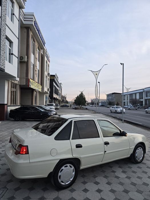 Nexia 2 dons luks yili: 2015 sotiladi