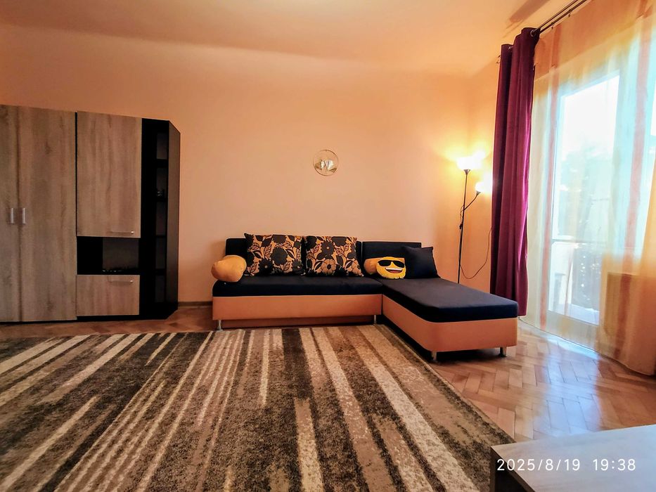 Apartament de inchiriat, 2 camere, ideal pentru rezidentiat sau IT