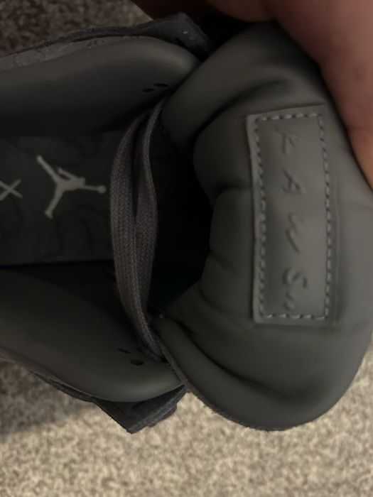 Air jordan 4 x kaws