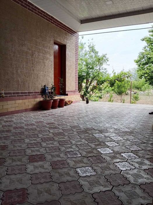 Hovli, Karmana tumani, Navro‘z mahalla