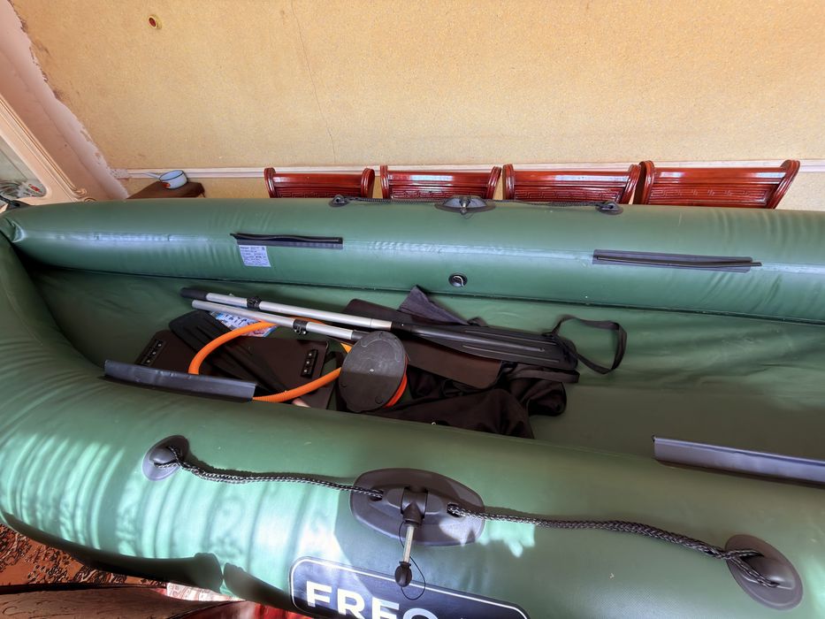 надувной лодка сотилади