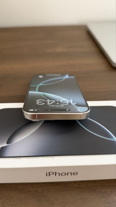 Продам iPhone 16 Pro, 256 ГБ, White Titanium (белый титан).