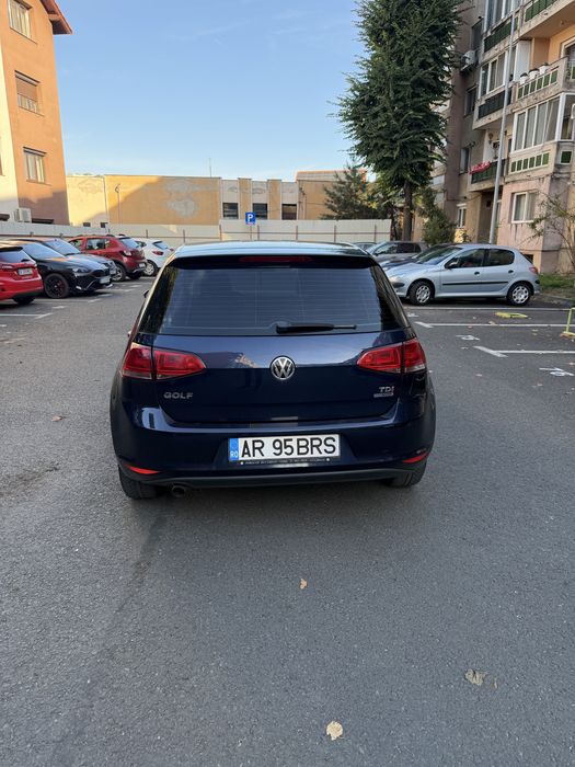 VOLKSWAGEN Golf 2013 — imagine 5