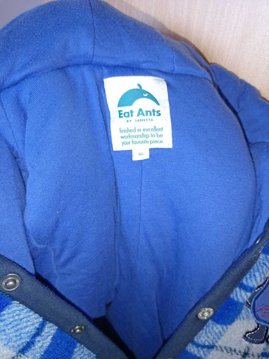 Плюшен космонавт за момче на 1 г. 80 размер 2 бройки.