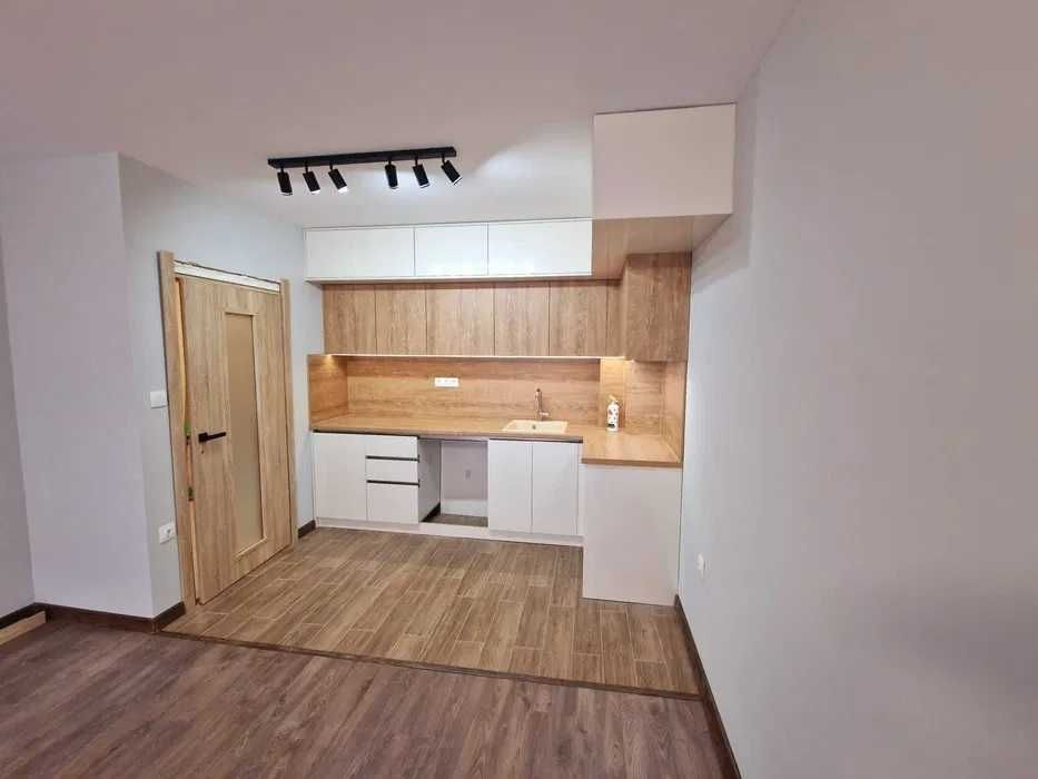 Дава се под наем Двустаен апартамент в Пловдив, Остромила - 70 кв.м за 120000 € - Снимка #4