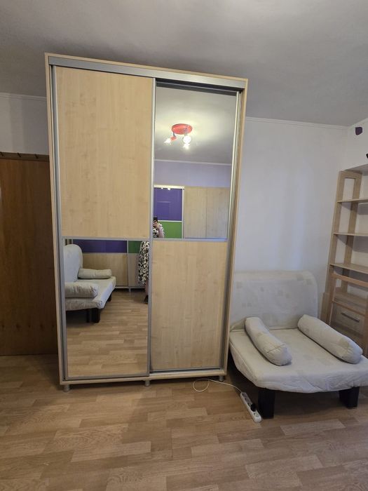 Dulap dublu pentru haine - necesită demontare