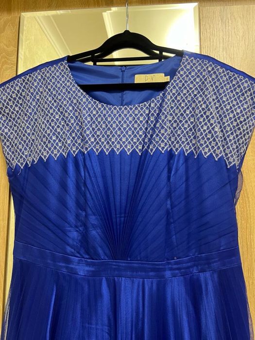 Шикарные, дорогие платья почти даром