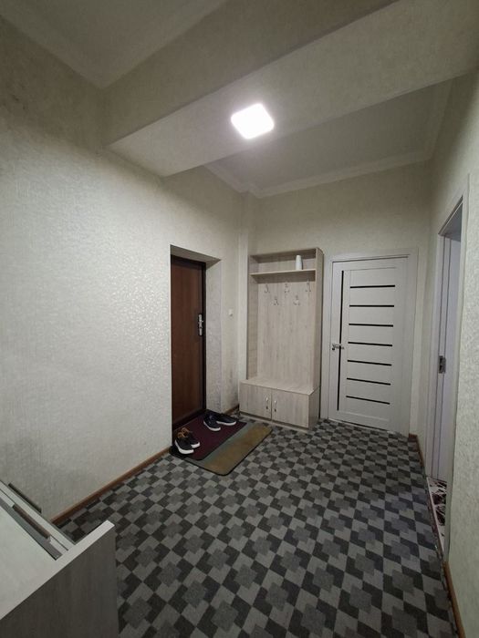 Вокзал 2 хонали квартира тезда сотилади!!!