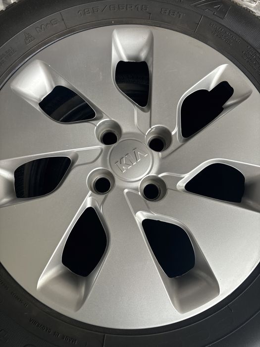 Продам колпаки на Киа Рио