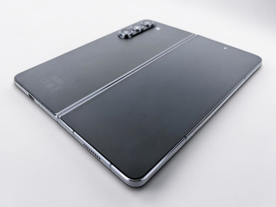 Samsung Galaxy Z Fold 5 5G 512GB 12RAM Black Гаранция!