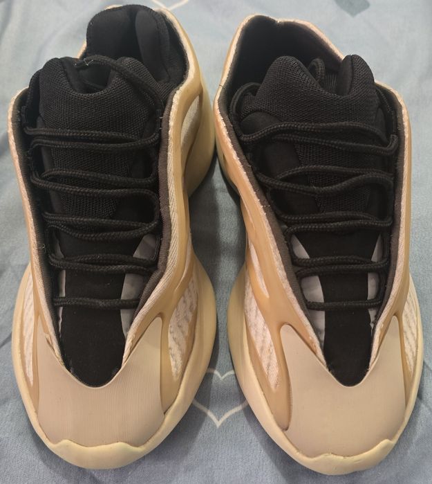 Adidas Yeezy 700 V3 Azael