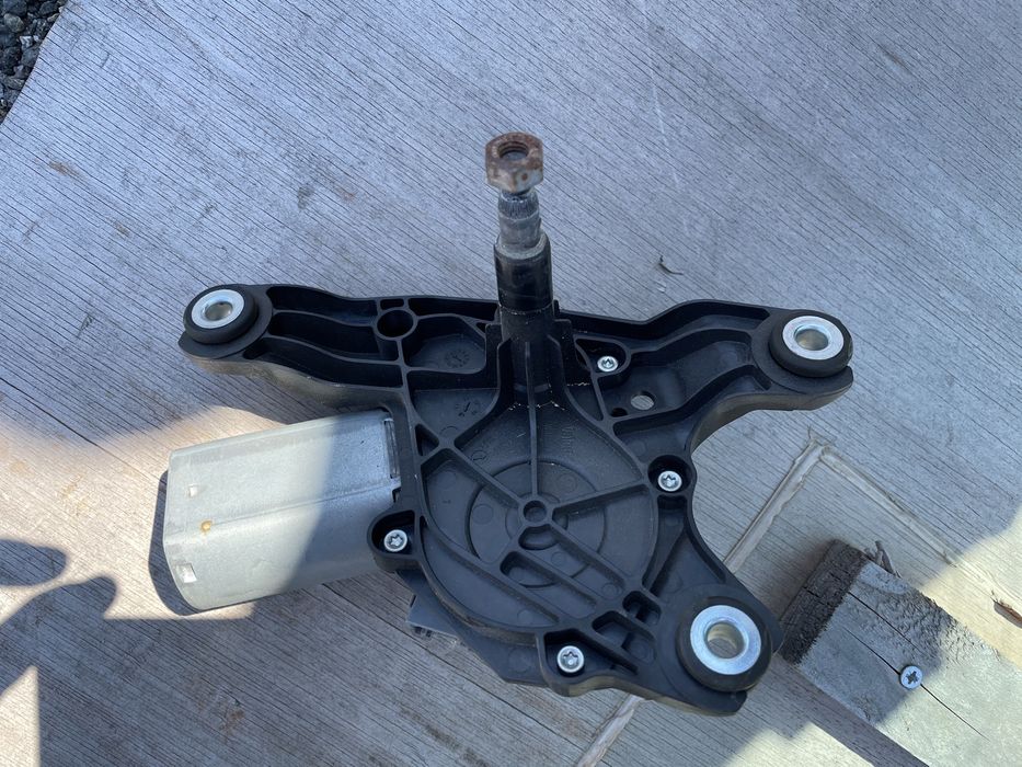 Motoras stergator haion bmw x1 e84