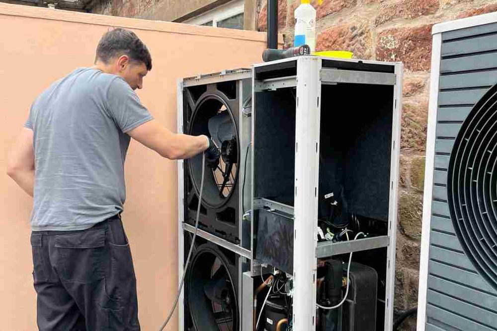 Сервиз и монтаж на термопомпи, чилъри ,климатични инсталации