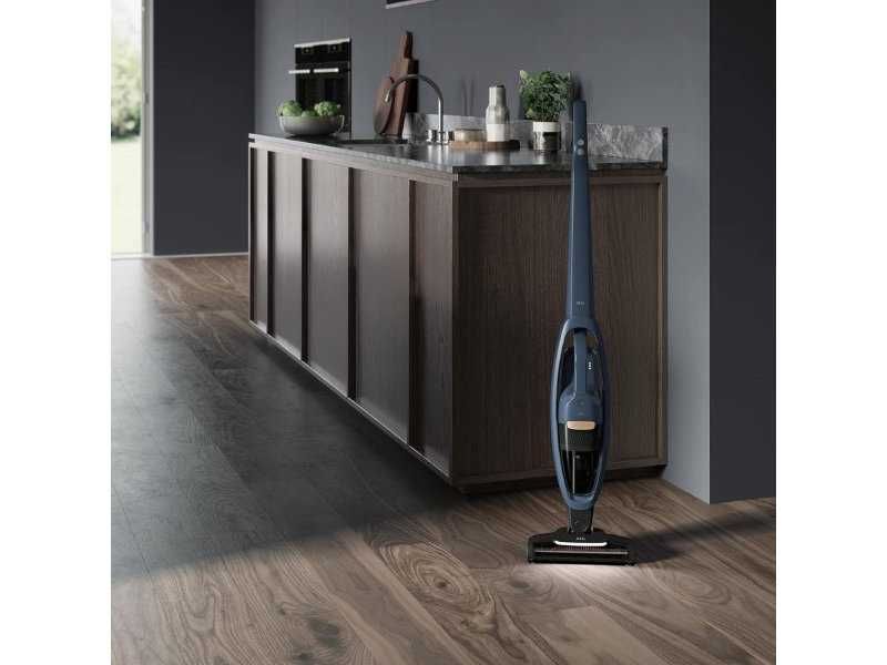 Вертикална Безкабелна Прахосмукачка AEG QX7-1-I360