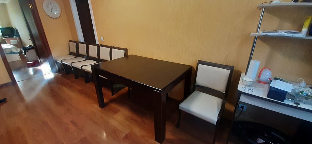 Продам стол со стульями