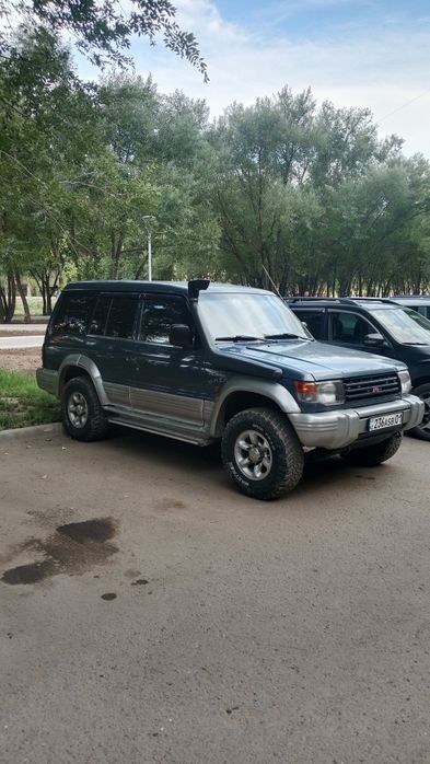 Митсубиси Паджеро 2