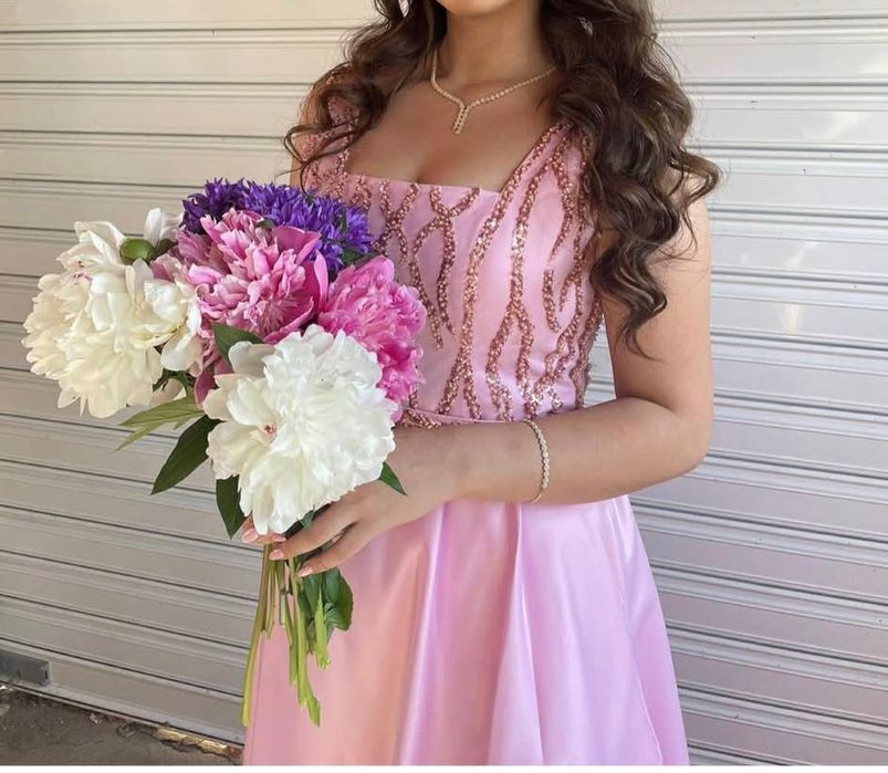 Бална рокля размер М