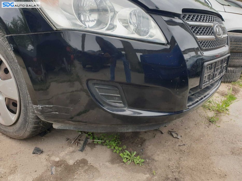 Bara Spoiler Fata Completa cu Grile Fara Grila cu Emblema cu Imperfectiuni Kia Ceed 2007 - 2010 Culoare 1K Black Pearl [Z0087]