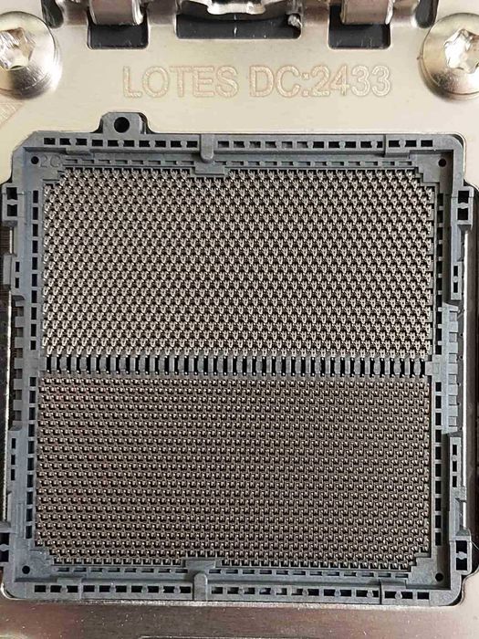 AMD Ryzn 9 7900X3D + Asus Rog Strix B650-A Gaming Wi-Fi