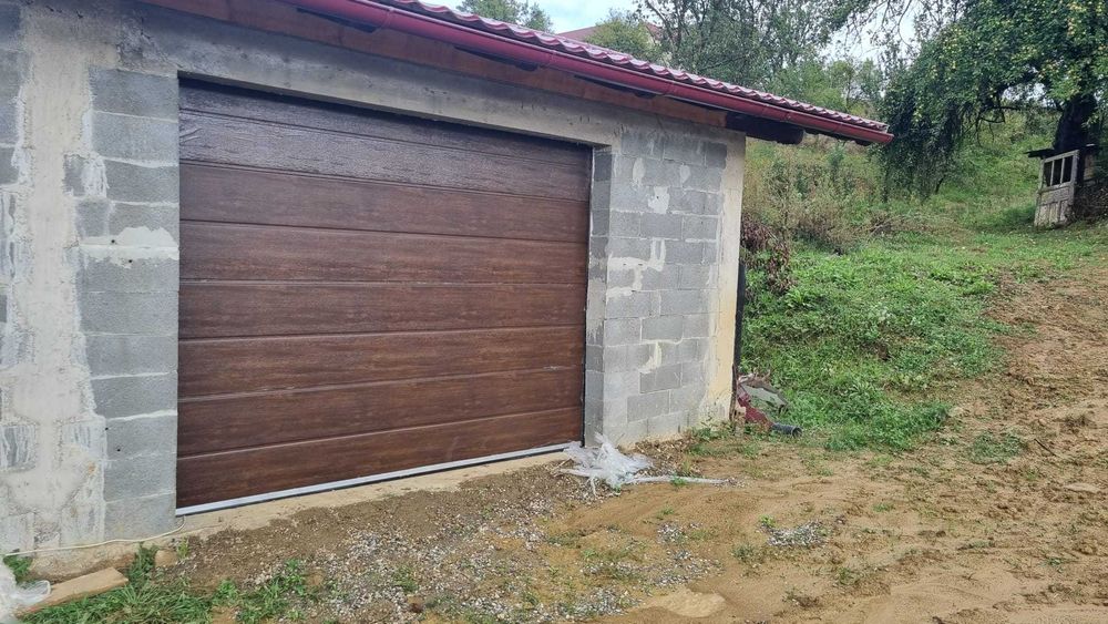 usi de garaj cu motor