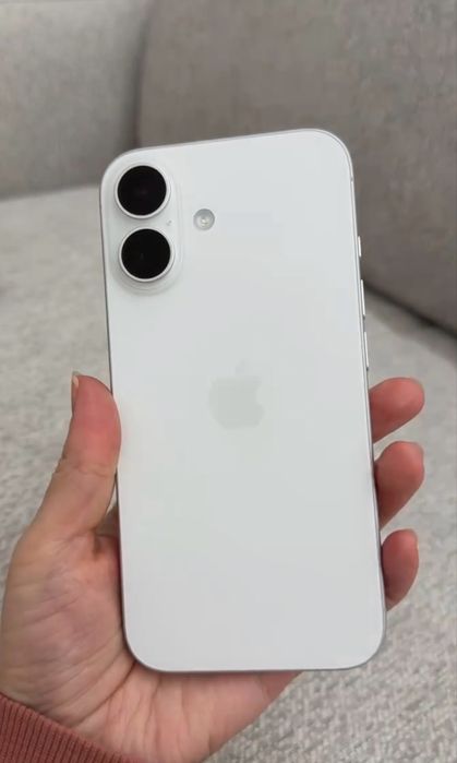 Продаю Iphone 16, 256мб