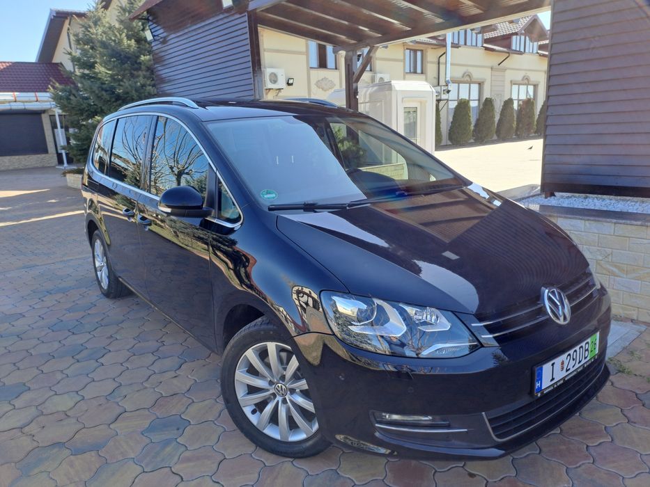 Volkswagen Sharan 2.0 TDI DSG BMT Highline 7 Locuri Panorama Xenon